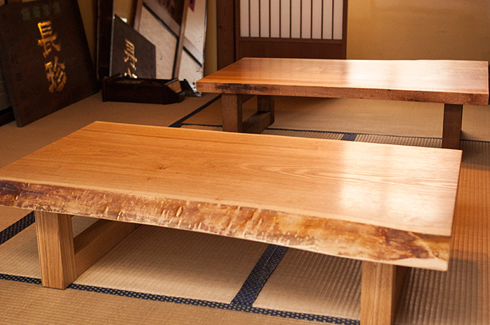 無垢天板 タモとカバの一枚板天板ローテーブル│オーダー家具と無垢天板 東京 WOODWORK
