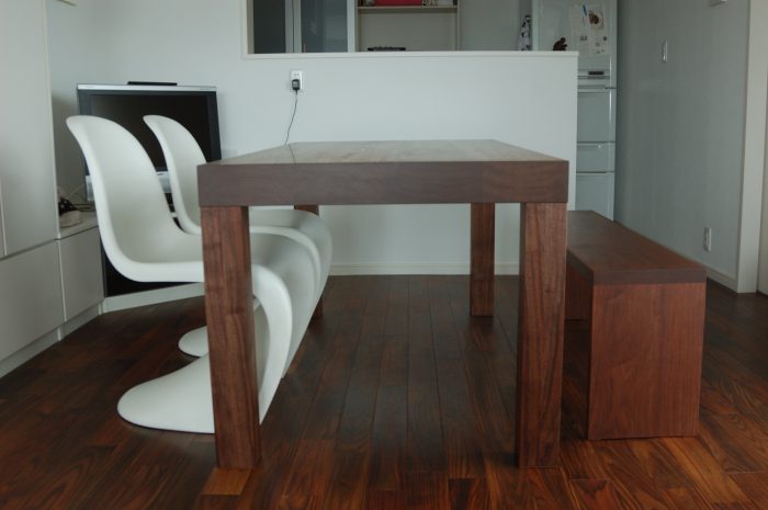 ATDZ TABLE , ATDZ BENCH  / walnut ウォールナット材で製作したアッツテーブルとアッツベンチをご納品しました