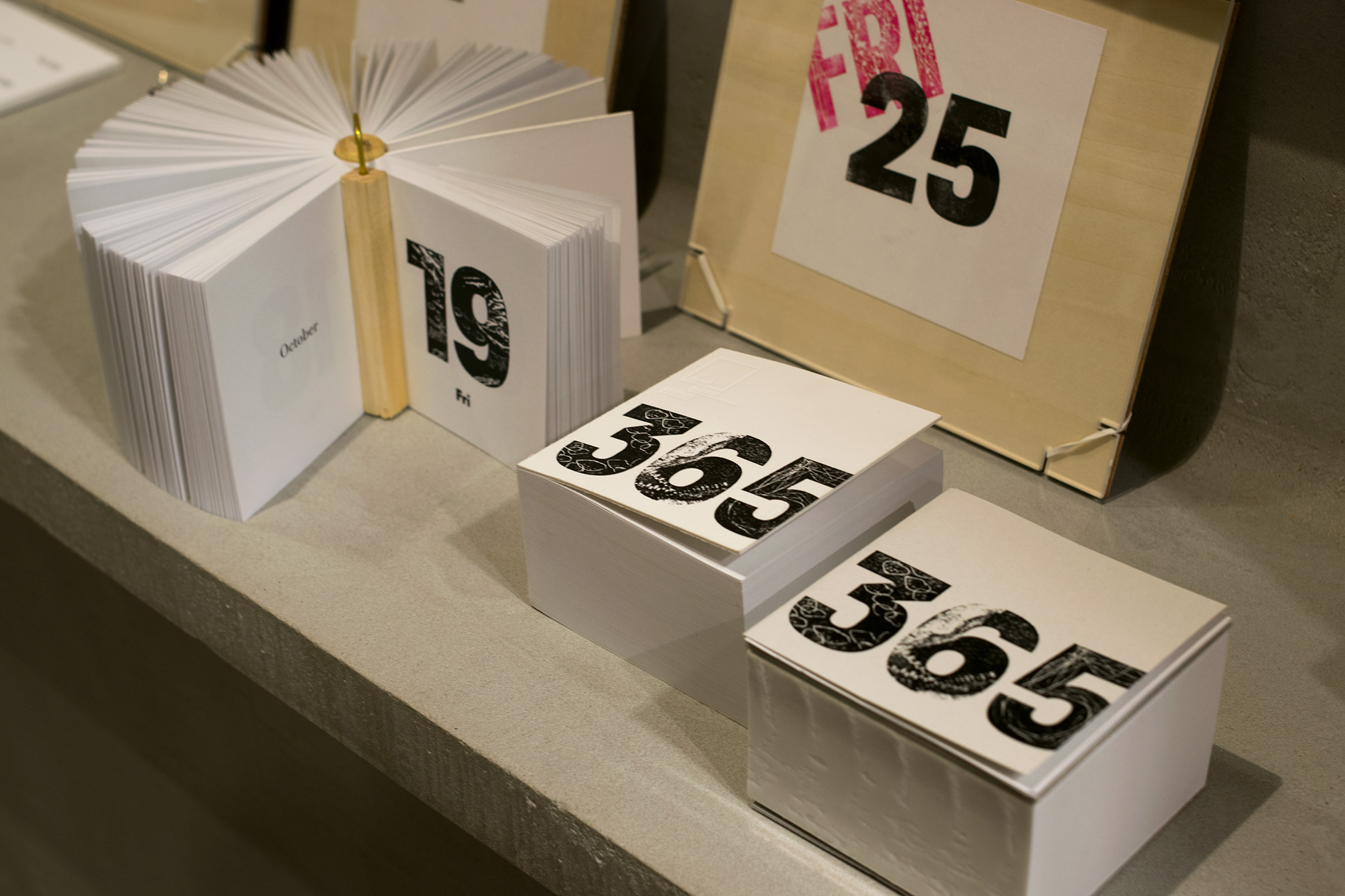 Paper Parade Printing 紙活字®による日めくりカレンダー　