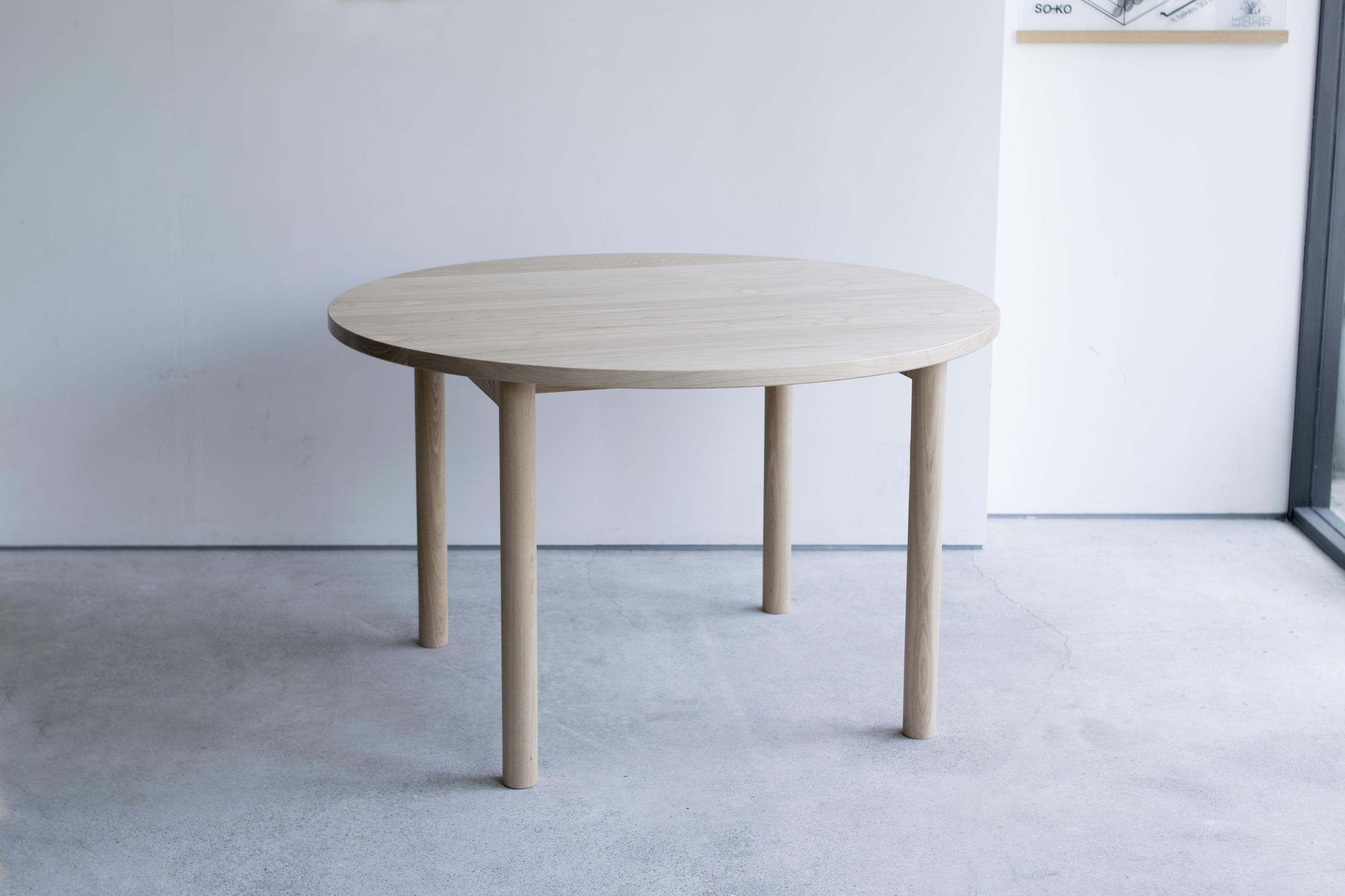 STANDARD TABLE R / ROUND