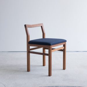 Pico Chair + wool seat ( walnut+navy)