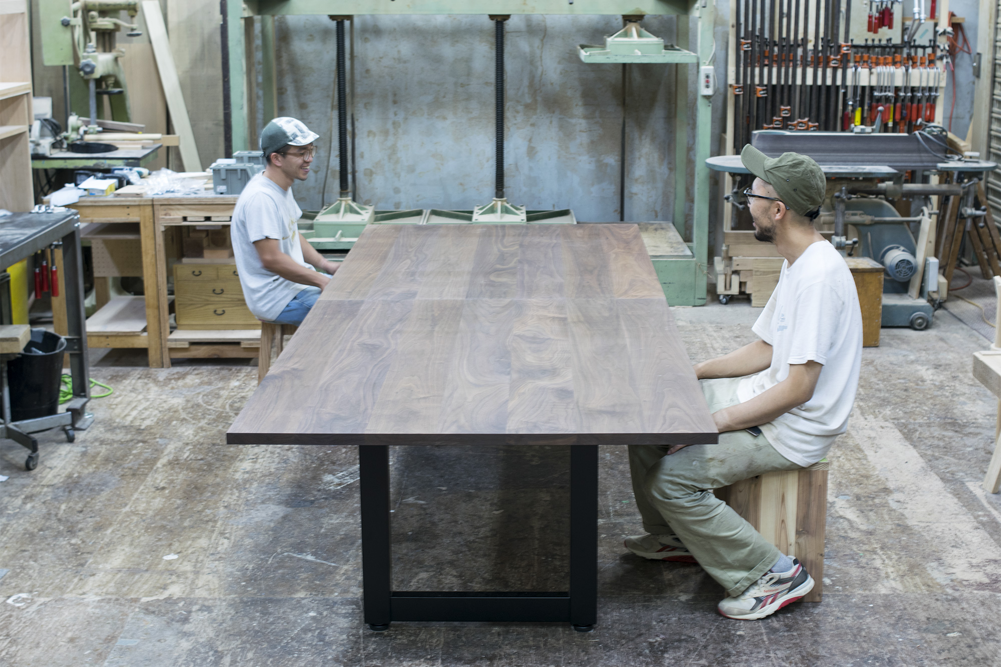 会議室用大テーブル│オーダー家具と無垢天板 東京 WOODWORK