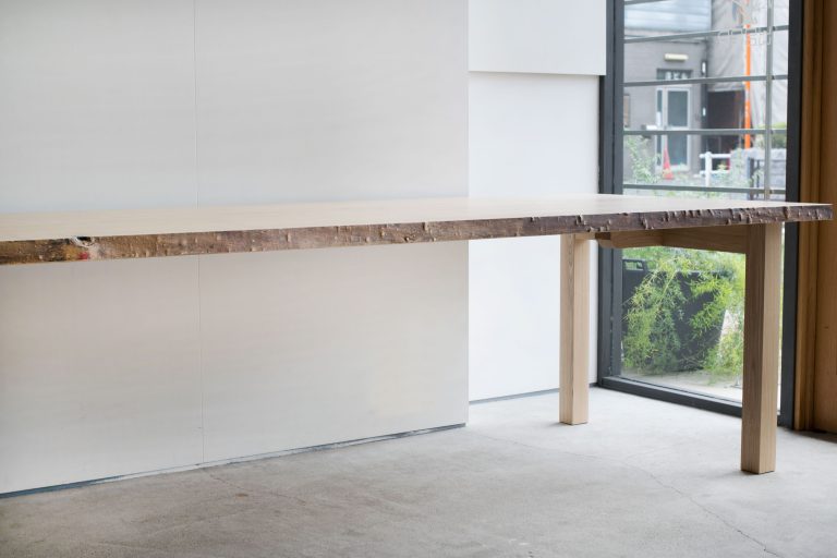 タモ一枚板天板テーブル│オーダー家具と無垢天板 東京 WOODWORK