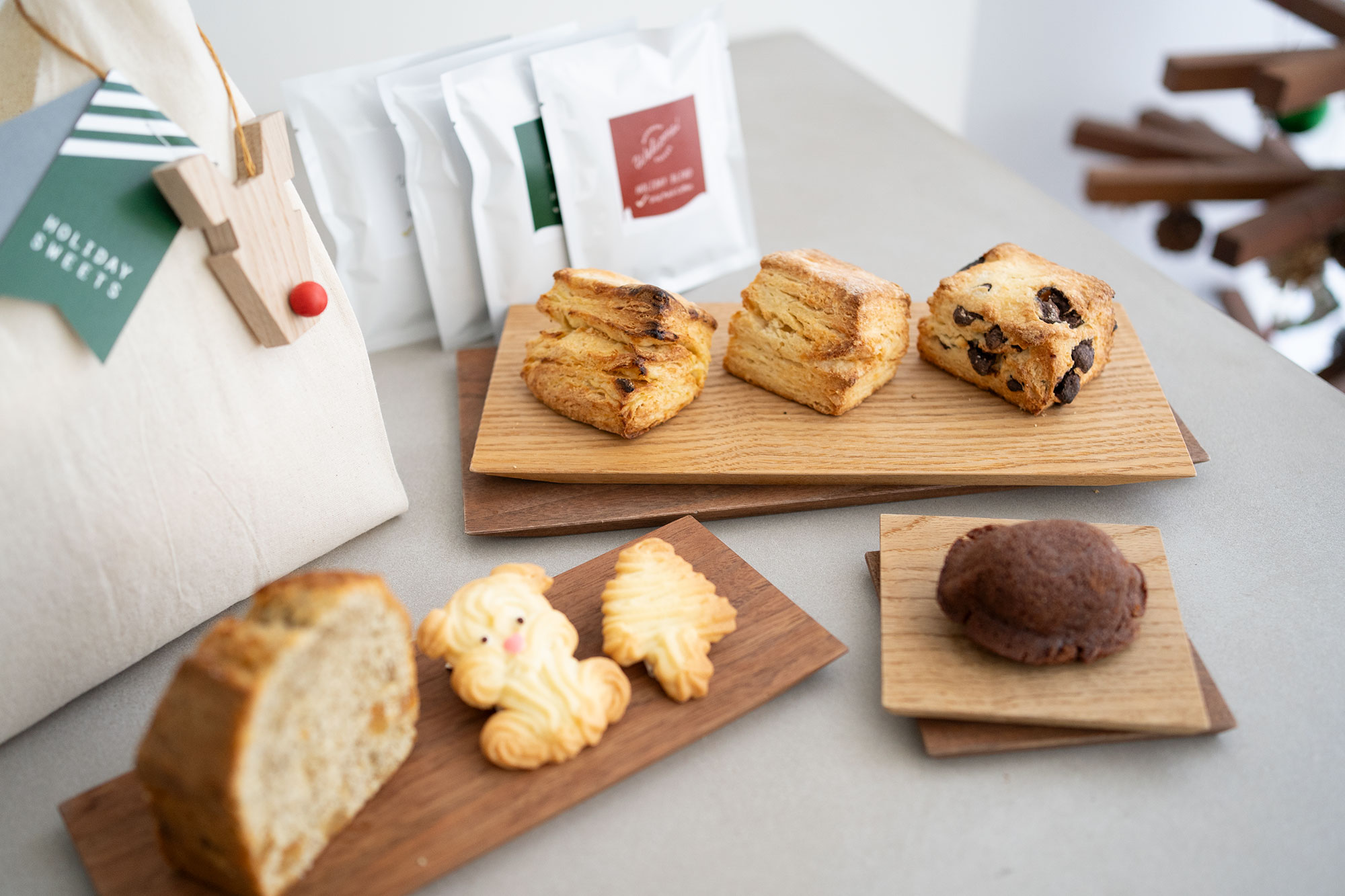 WOODWORK Welcome COFFEE HOLIDAY SWEETS SET