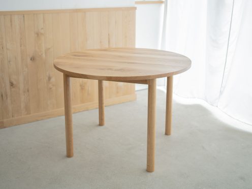 節ありのナラ材による STANDARD TABLE〔R〕