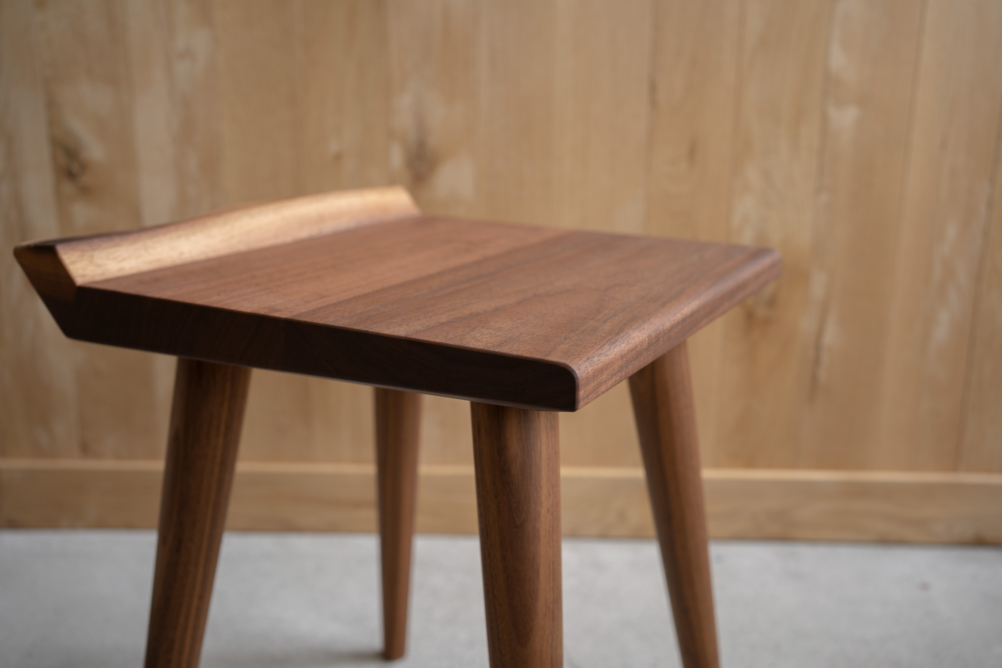 MiMi stool