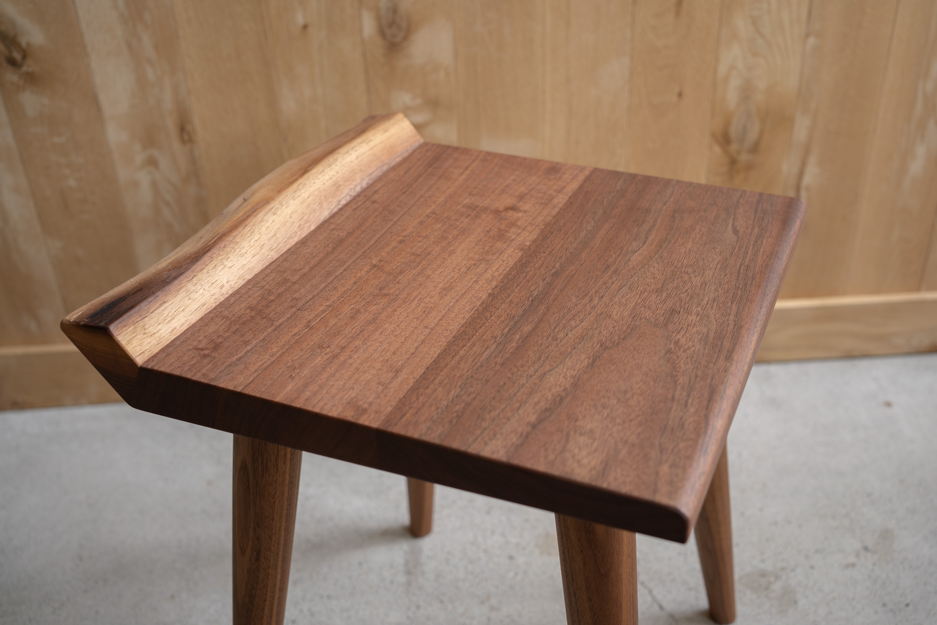 MiMi stool