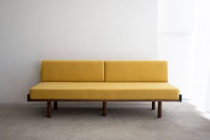 LAY（サフランカラー）