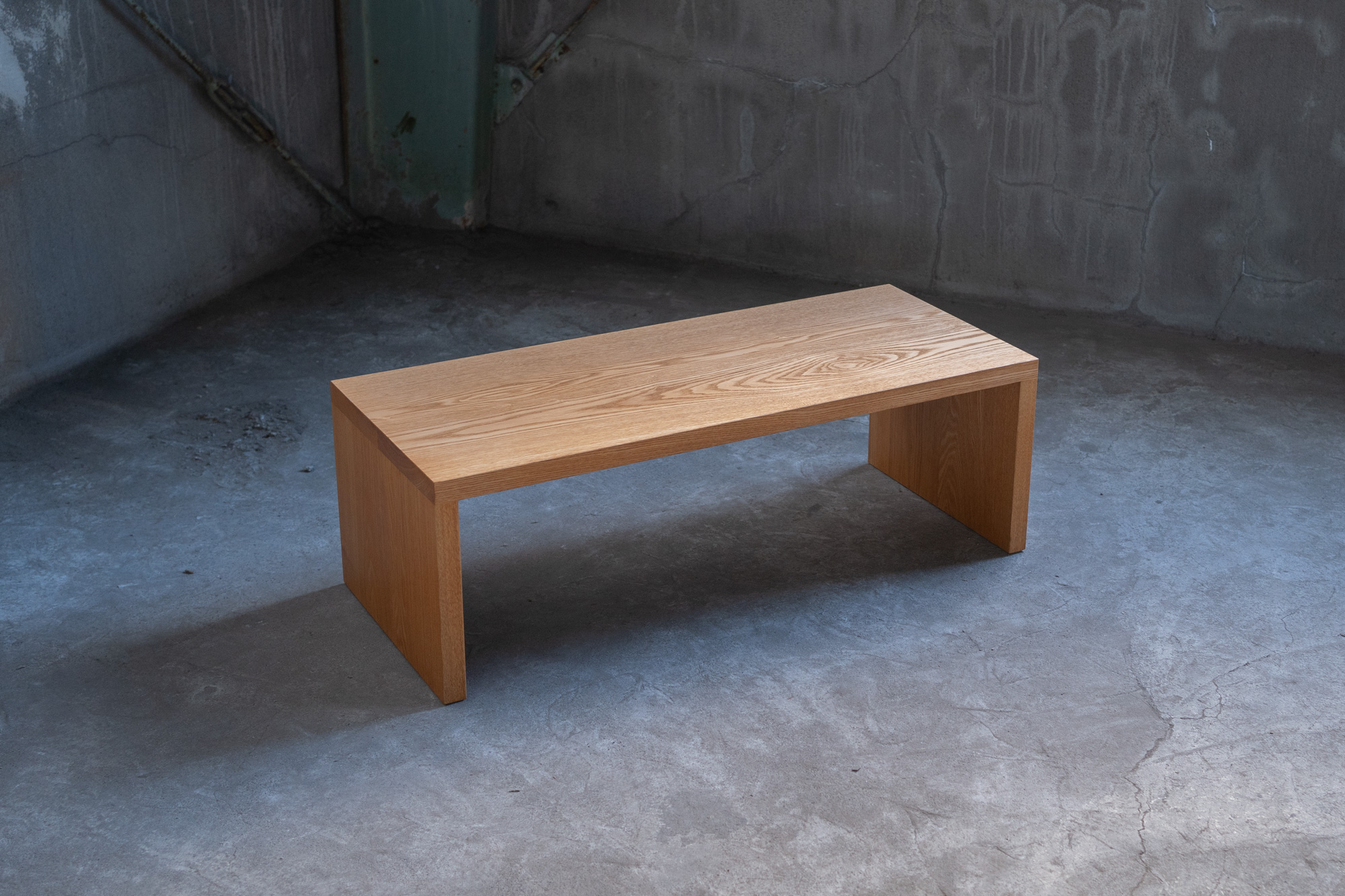 ⑥コノ字テレビボード（タモ）　W1200 D380 H300