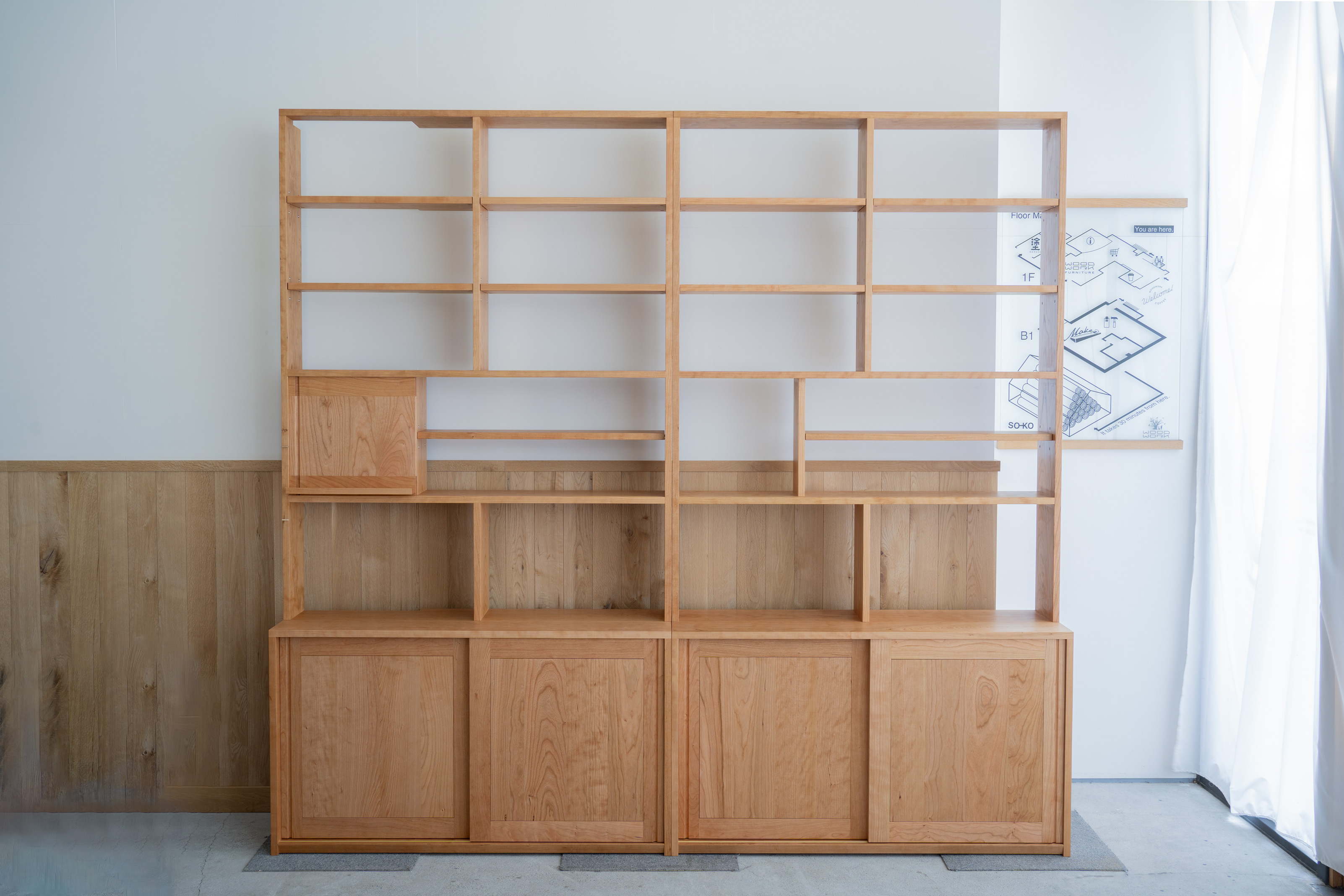 壁いっぱいのTANA本棚