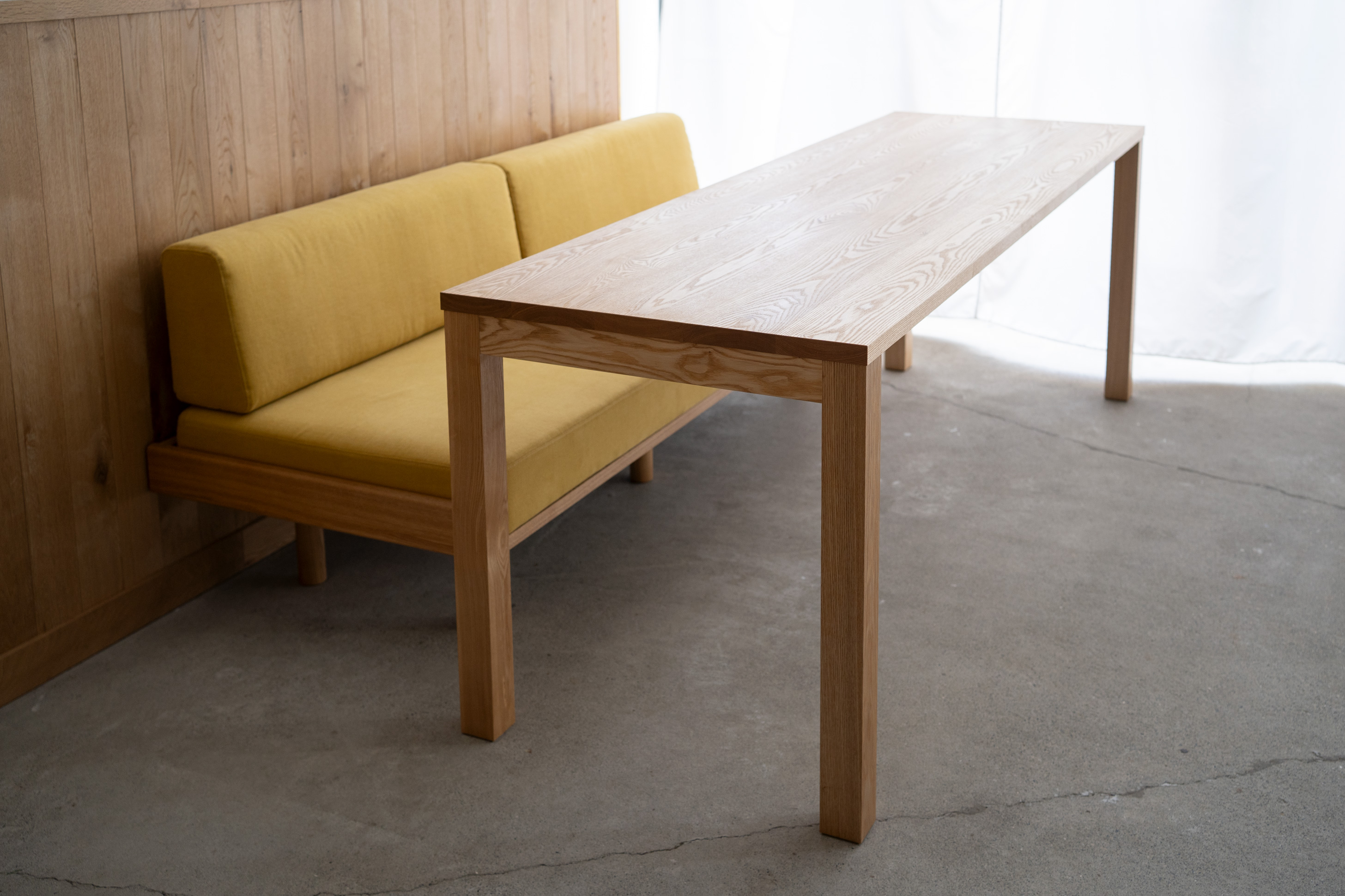 サフランカラーのLAY